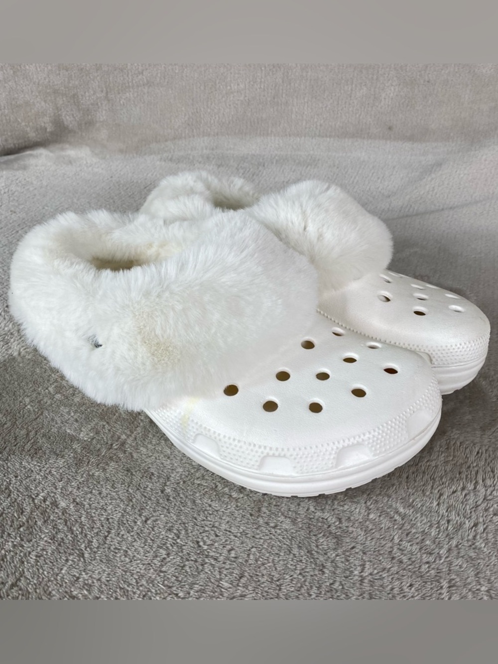 Crocs Classic Mammoth‎ Charm Clog Shoes Womens Size 10 White Fur Lined NEW